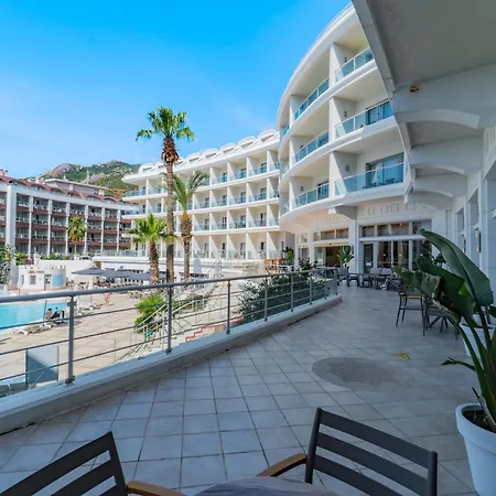 Pineta Park Deluxe Otel 5*