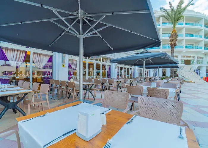 Pineta Park Deluxe מלון מרמריס