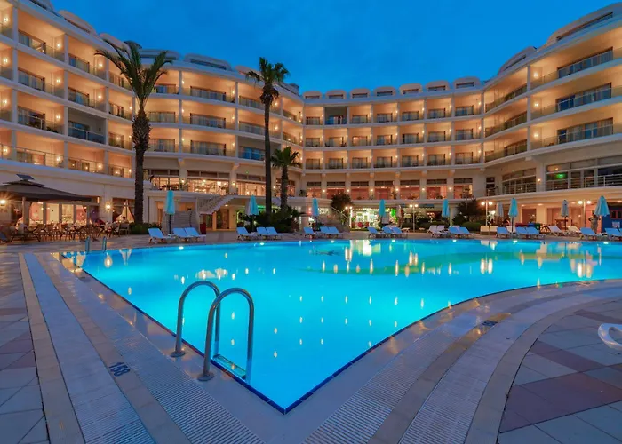 Pineta Park Deluxe מרמריס