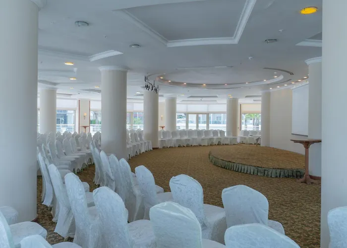 Pineta Park Deluxe מרמריס