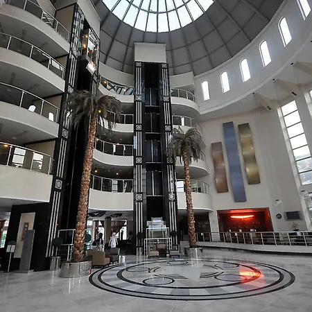 Отель Pineta Park Deluxe 5*