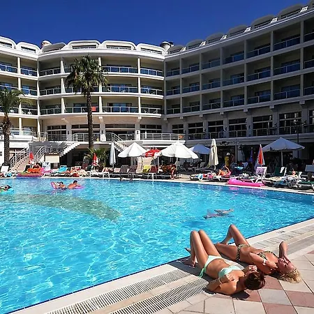 Pineta Park Deluxe Ξενοδοχείο