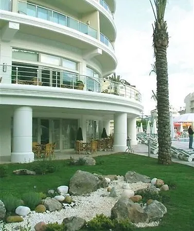 Pineta Park Deluxe Ξενοδοχείο