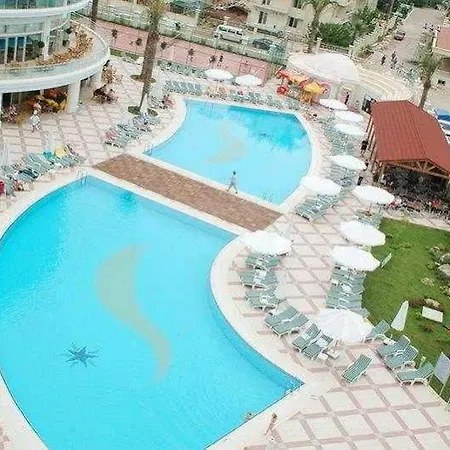 Pineta Park Deluxe 4* Μαρμαρίς