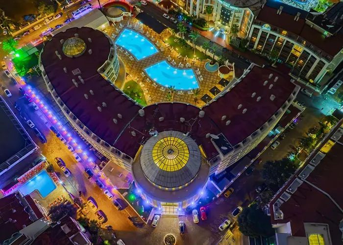 Pineta Park Deluxe Hotell