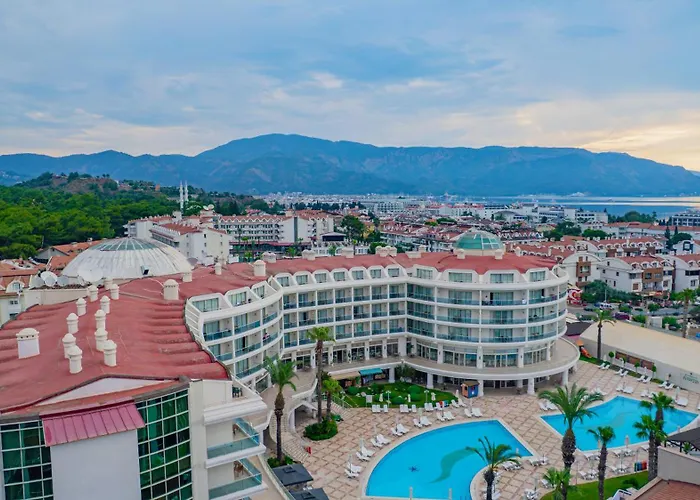 Pineta Park Deluxe Hotel 5*